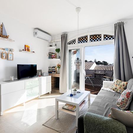 Cosy Apartment In Verano Azul Nerja Exterior photo